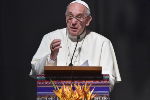 discours-pape-François-Mouvements-populaires-Bolivie-terre-toit-travail-e1436962721637.jpg