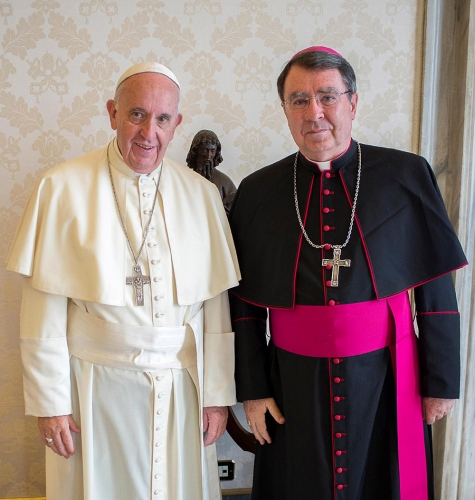 Pope_Francis_and_Pierre-1485276531.jpg